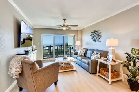 Land's End 6-302 Beach Front - Premier