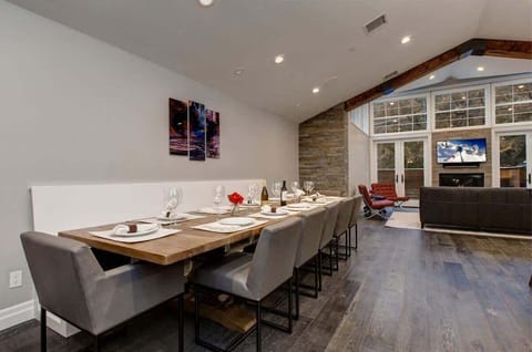 Dining Area, Seated for 12 | Abode at First Chair