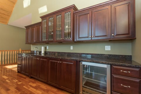 Serving Counter with Bar and Drink Fridge - Buffet anyone?