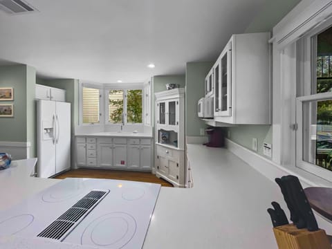 1st Floor | Kitchen Area