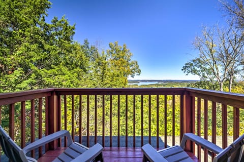Sevierville Vacation Rental | 3BR | 2BA | 1,250 Sq Ft | Steps Required