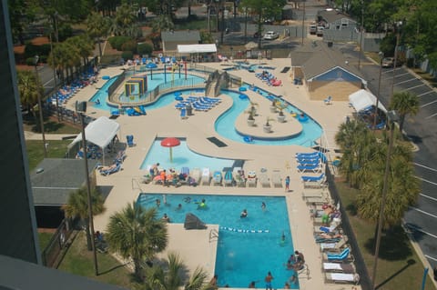 Lazy River, Heated Pool, Kids Area, Jacuzzi 
