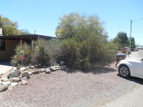 EXTRA PARKING IN FRONT OF HOME