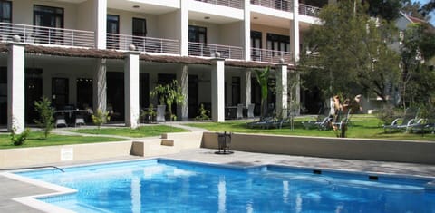Outdoor pool, pool umbrellas