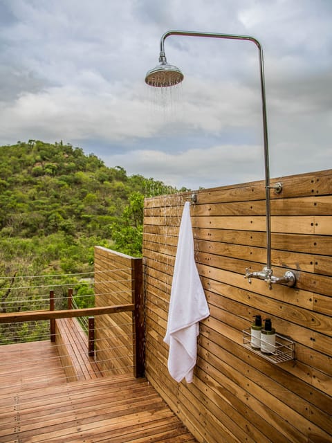 Bathrobes, slippers, towels