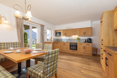 Superior Chalet, Multiple Beds, Non Smoking, Mountain View | Private kitchen | Full-size fridge, microwave, oven, stovetop