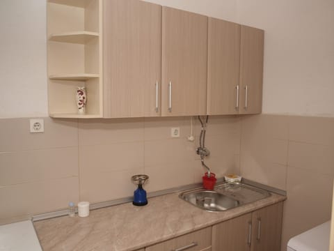 Comfort Studio | Private kitchen | Fridge, electric kettle