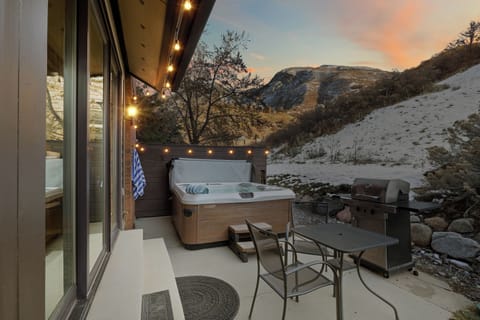 Private, professionally serviced hot tub, open space and a great sledding hill!
