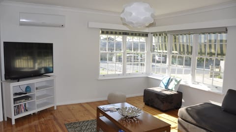 Lounge room