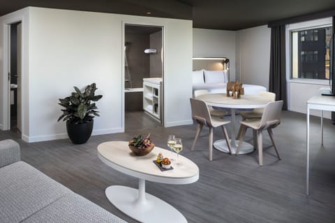 Free minibar items, in-room safe, desk, laptop workspace