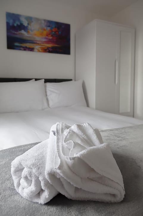 Apartment, 2 Bedrooms | Free WiFi, bed sheets