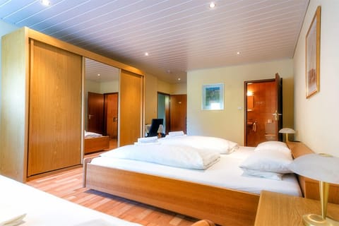 Standard Double Room | Free WiFi, bed sheets