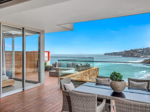 4 Bedroom Owners Residence Apartment | Balcony view