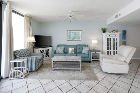 Phoenix VIII 81106, Orange Beach, Alabama, beach front, 3 bedroom 2.5 bath condominium on the 11th floor