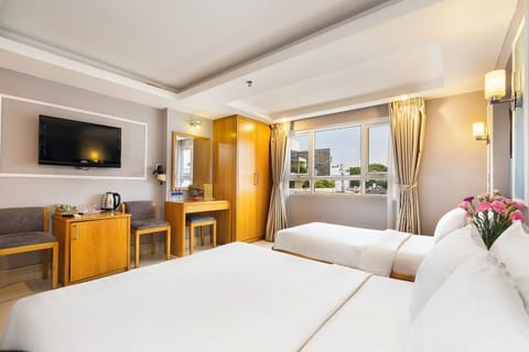 Luxury Suite, City View | Premium bedding, minibar, in-room safe, desk