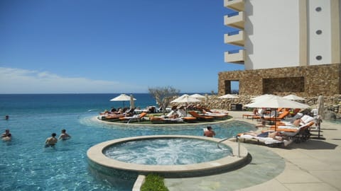 Infinity pool and Jacuzzi right outside your door!