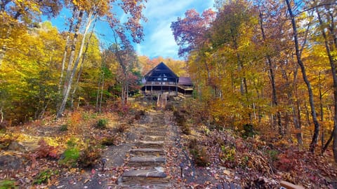 The Lodge at Beasley mine in the fall.
