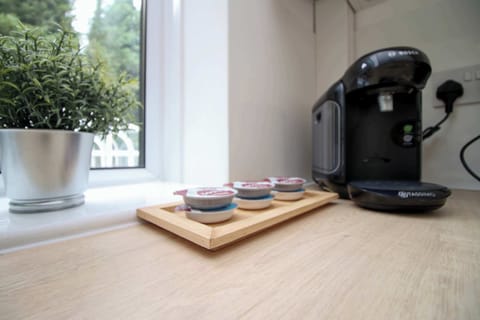 Tea & coffee supplied 