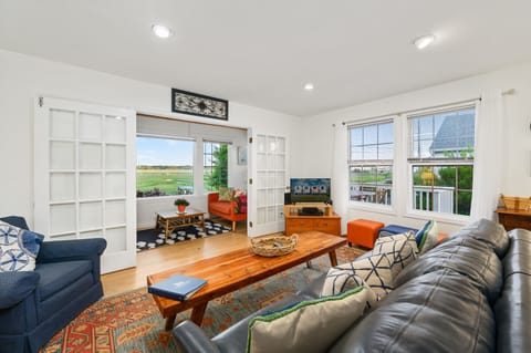 Welcome to To the Lighthouse - A stunning Chincoteague Home with amazing Updates
