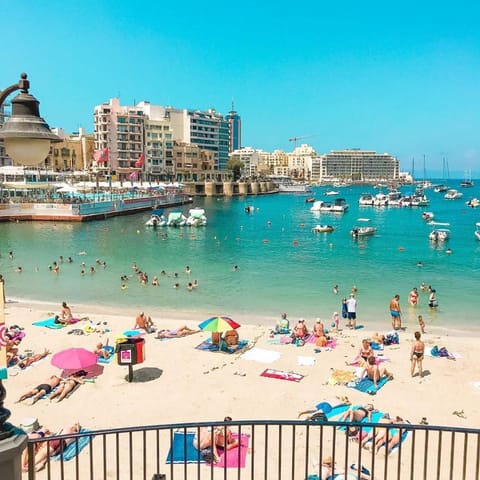 Sliema Penthouse near Balluta Bay - Kitchen with terrace. Near St Julian's