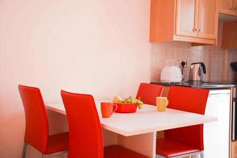 Studio, Terrace | Iron/ironing board, free WiFi, bed sheets