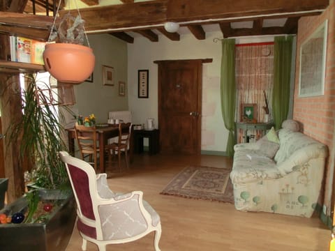 Family Suite (Alluchon et Hérisson) | Living area