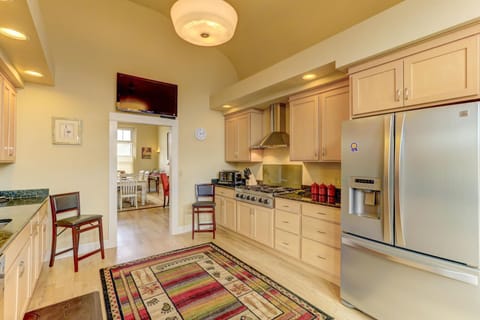 Kitchen with flat screen TV and cable service