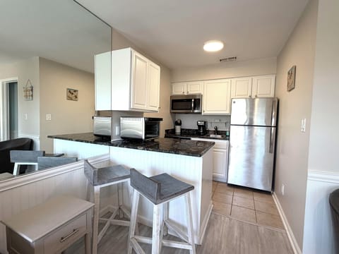 Full kitchen for easy meals