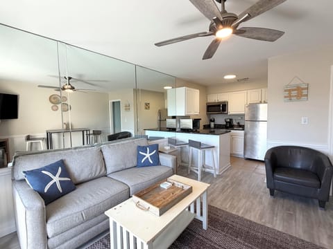 Full kitchen for easy meals