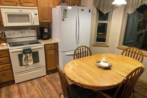 Very convenient kitchen space to prepare and enjoy your meals.