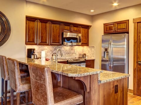 Fully equipped kitchen