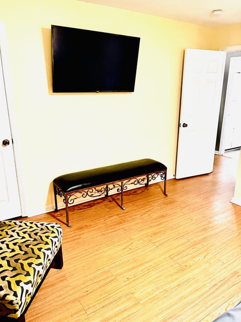 Master bedroom with 55’ television 