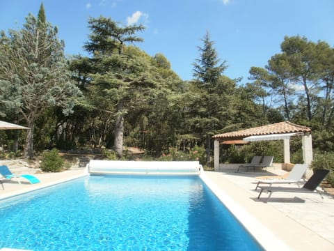 Big swimming-pool deep enough to dive