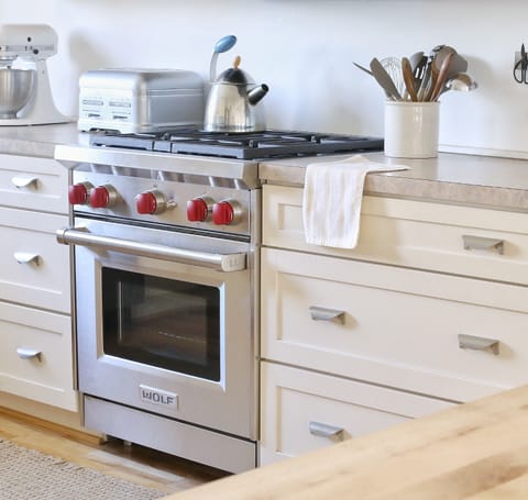 Gourmet Wolf gas range.