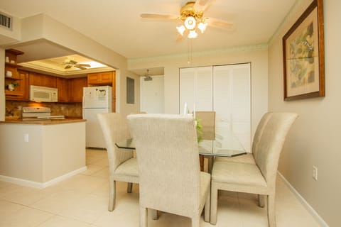 Dining Area Comfortably Seating 6