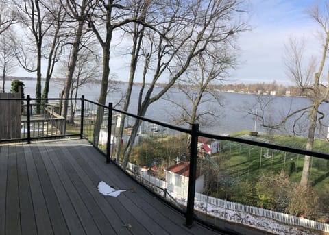 Main level Balcony