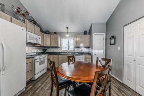 Kitchen and dining table with enough space for the family