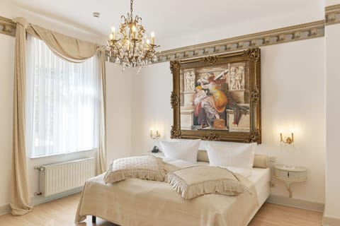 Design Suite | Hypo-allergenic bedding, individually decorated, individually furnished