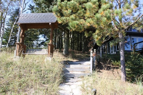 Up from the beach to the house