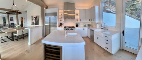 Kitchen/Dining Toom