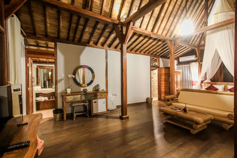 Suite, Pool View | Living area | 43-inch LED TV with satellite channels, TV