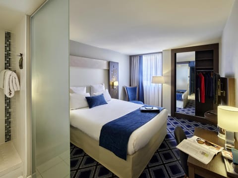 Comfort Room, 1 Double Bed | Premium bedding, minibar, in-room safe, desk