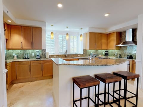 Residence #3829 - Fully Furnished Kitchen with Breakfast Bar