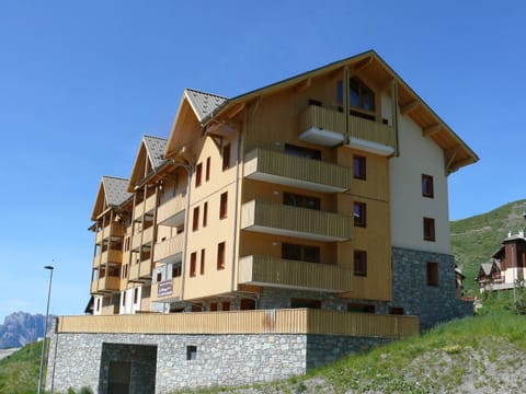 Your beautiful holiday rental is great in any season.