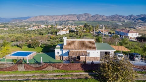 Rural accommodation in Alhaurín de la Torre, near the airport.