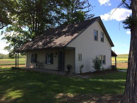 Front view of cottage