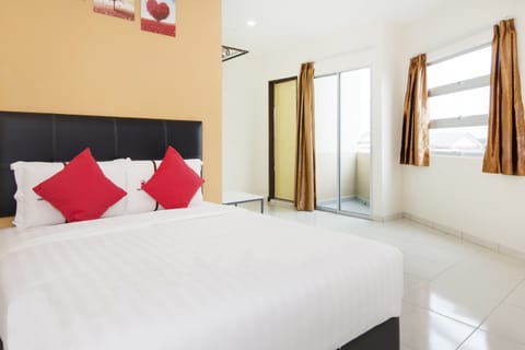 Standard Double Room | Desk, free WiFi