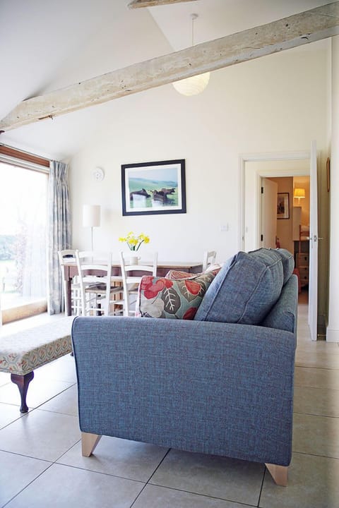 Cottage | Living area | Flat-screen TV