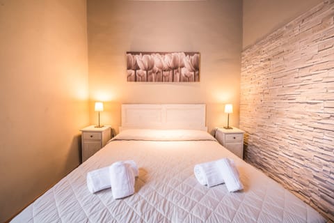 Apartment, 2 Bedrooms | 2 bedrooms, free WiFi, bed sheets