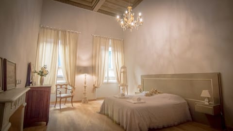 Apartment, 4 Bedrooms | 4 bedrooms, free WiFi, bed sheets